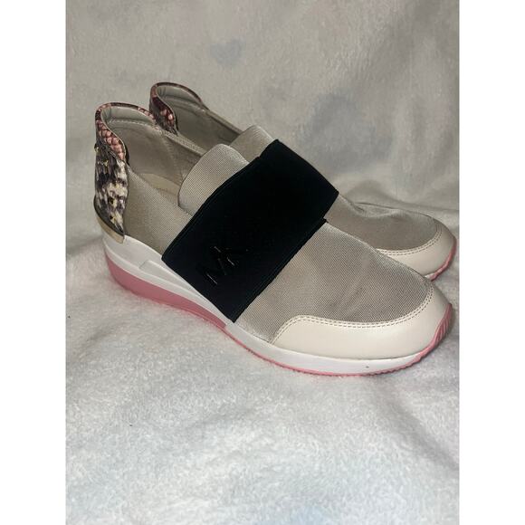 Michael Kors SLIP ON sneakers size 9 - Picture 1 of 7
